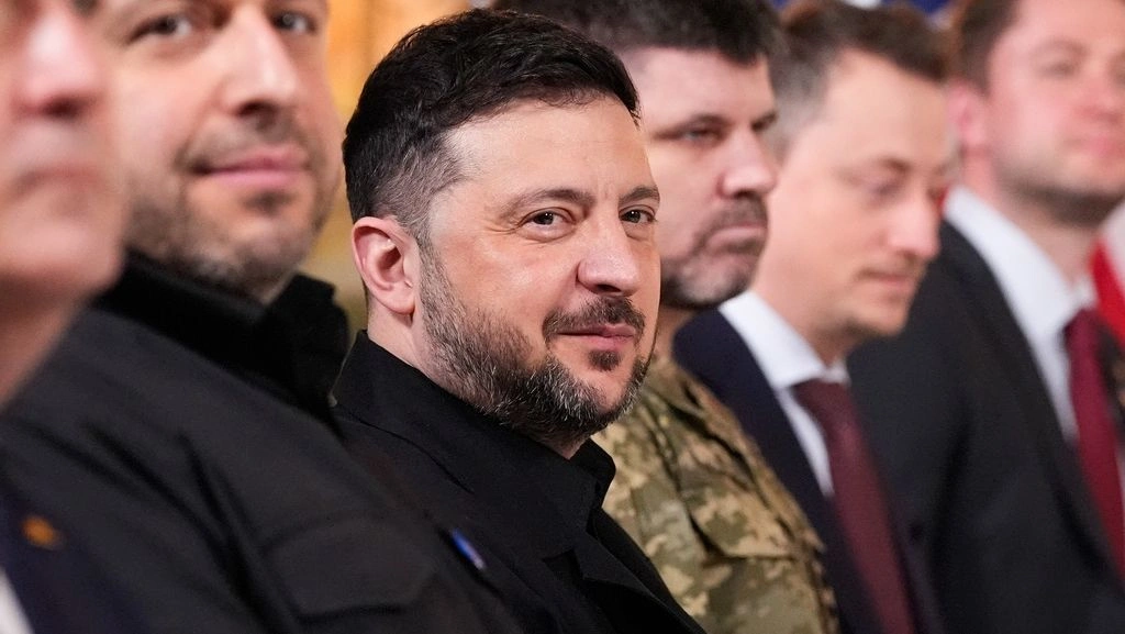 Ουκρανία: Το «αγκάθι» του Ντονμπάς στη σκιά της Τριμερούς στο Άμπου Ντάμπι – Πούτιν, Ζελένσκι και ΗΠΑ σε κρίσιμη καμπή συνομιλιών