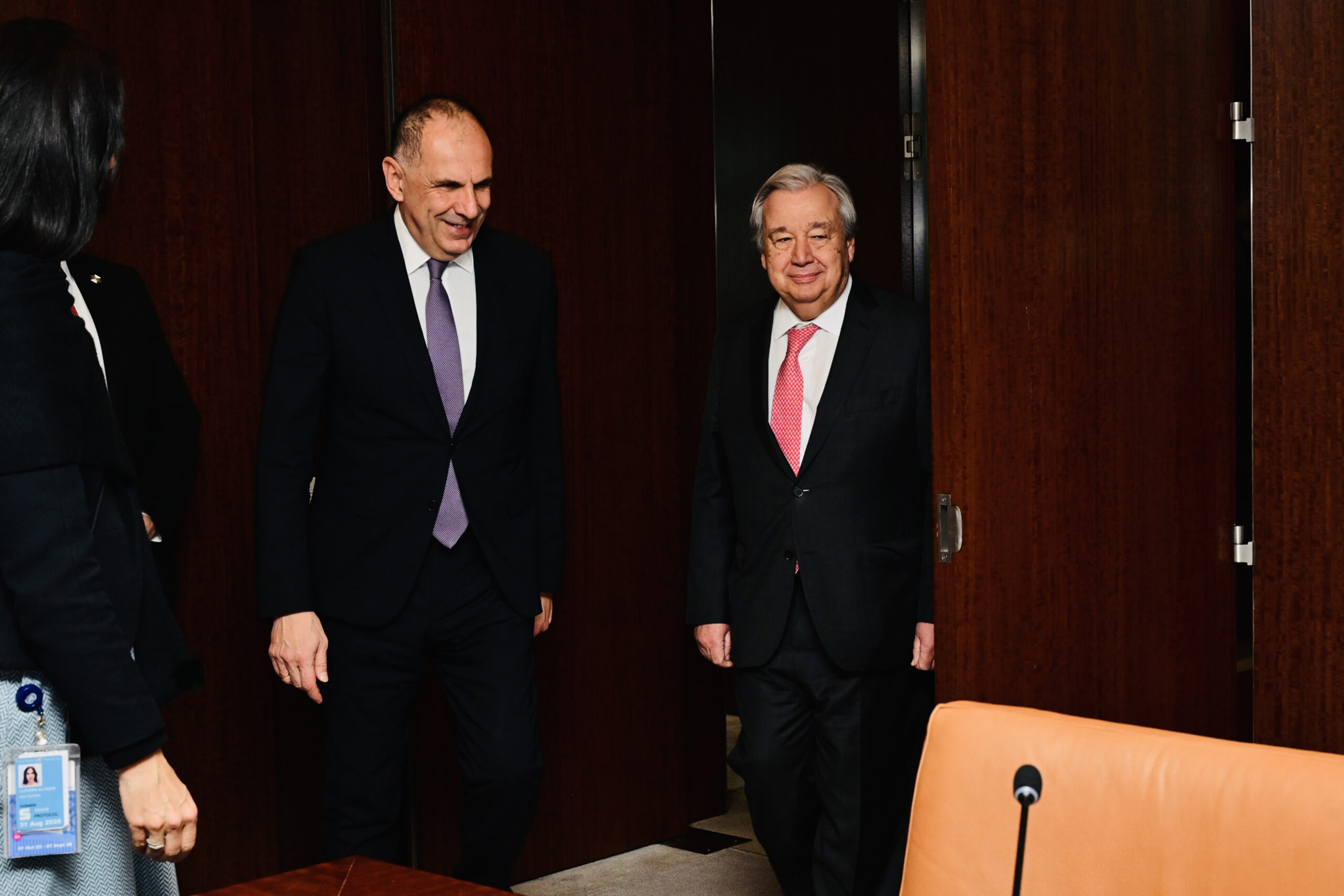 Και η Ελλάδα σε ρόλο επιτηδείου ουδέτερου στο Κυπριακό!