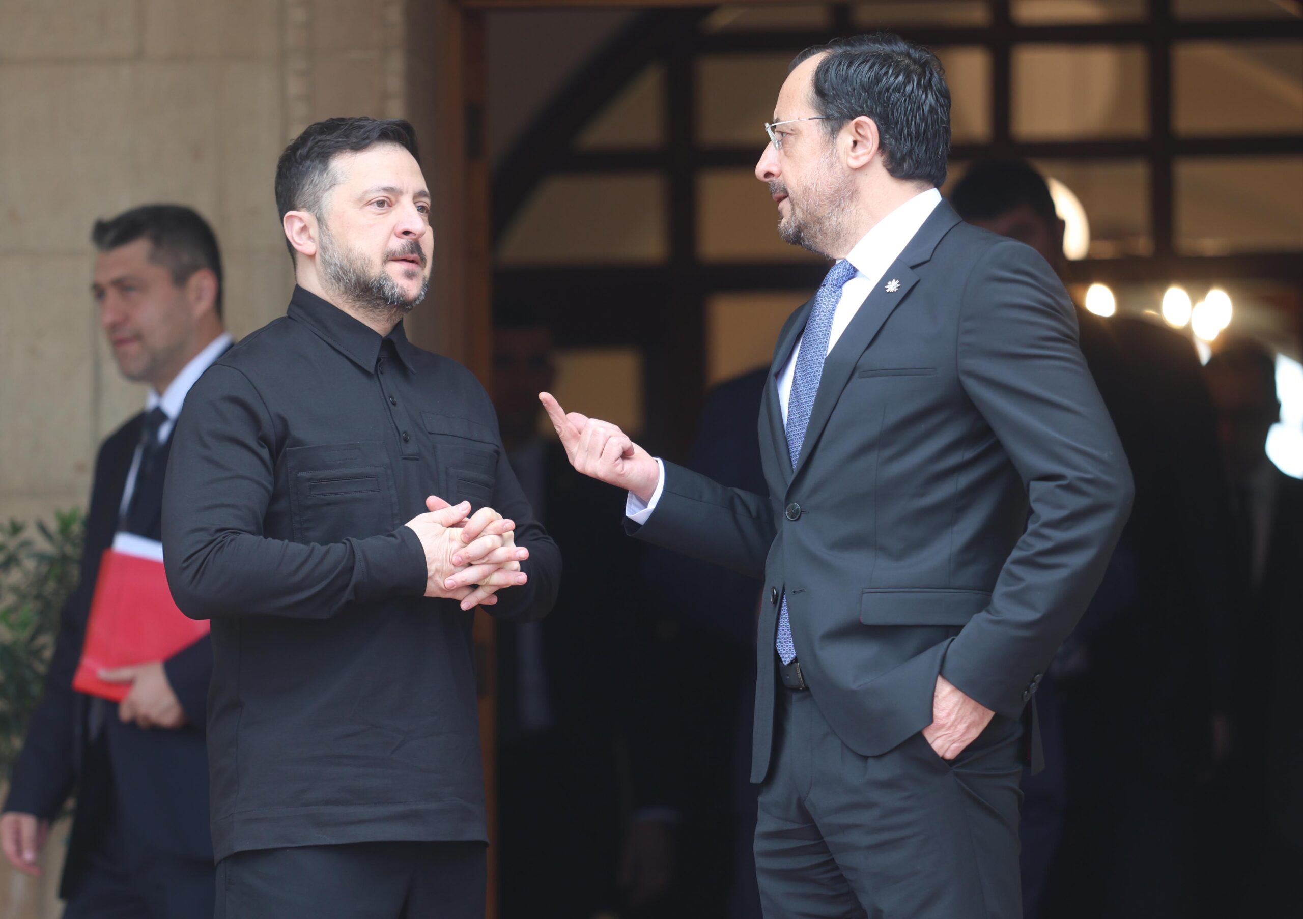 Τέλος στον «φιλορωσισμό» – Πολλαπλά τα μηνύματα που στέλνει η πρώτη επίσκεψη Ζελένσκι στην Κύπρο με πρόσκληση Χριστοδουλίδη