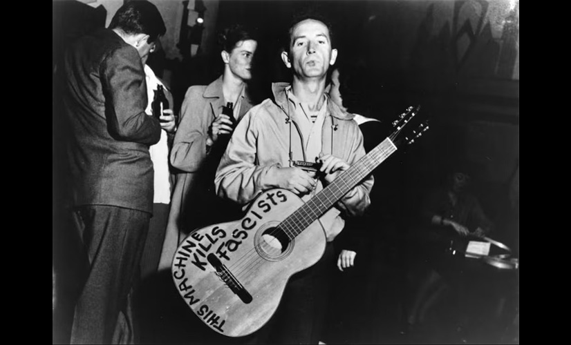 ΗΠΑ: Αναδύεται μια νέα γενιά τραγουδιστών που διαμαρτύρονται για τις πολιτικές της κυβέρνησης