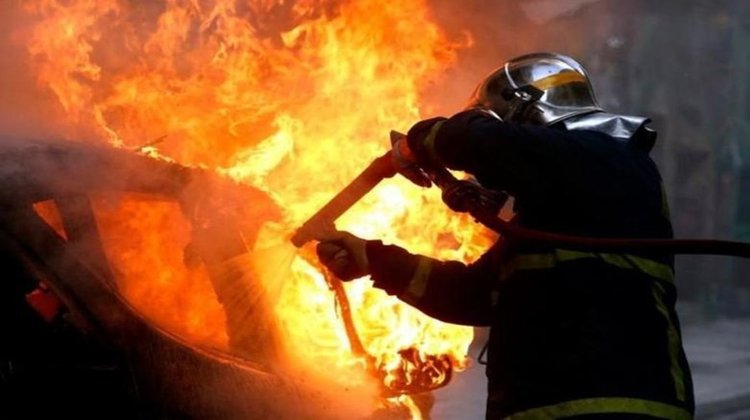 Έβαλαν κροτίδα σε όχημα 50χρονου στη Λευκωσία – Ζημιές σε παράθυρα γειτονικής κατοικίας