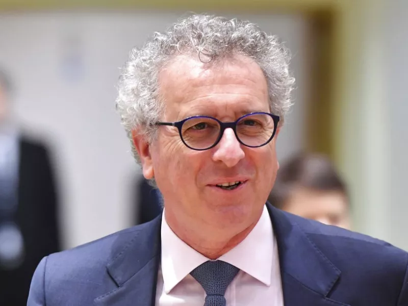 Γκραμένια: Ο ESM έχει «πυρομαχικά» άνω των €430 δισ. – Μπορούν να χρησιμοποιηθούν για την άμυνα