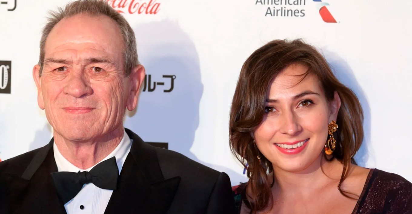 Tommy Lee Jones' Daughter Victoria Dies at 34