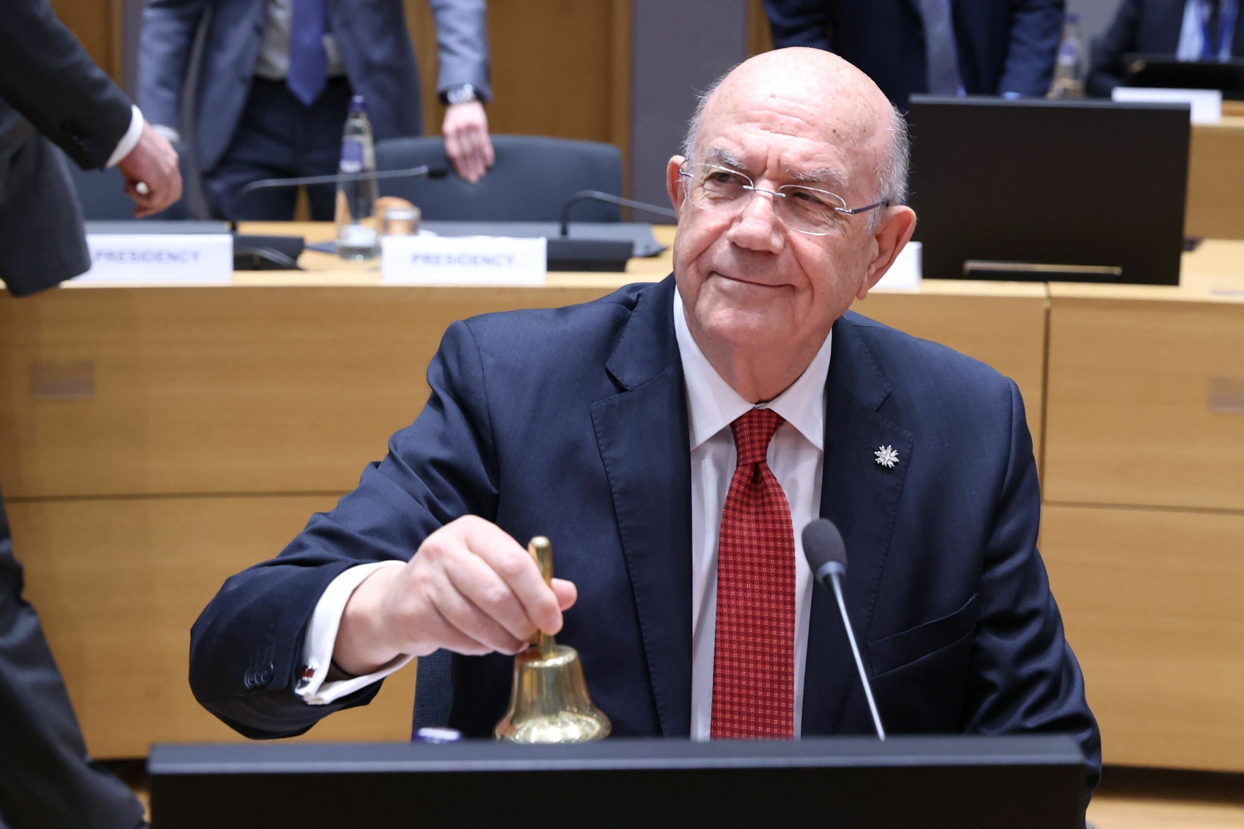 Κεραυνός: Το ECOFIN αναμένει τις κατευθύνσεις των ηγετών της ΕΕ για απάντηση στους δασμούς των ΗΠΑ