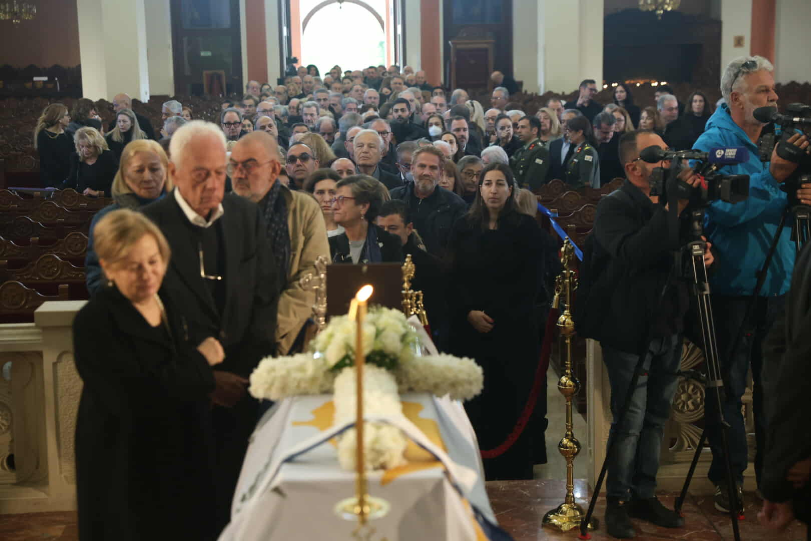 «Πρόεδρε, να πας στο καλό! Έγραψες ιστορία», πολιτικοί, φίλοι, συνεργάτες αποχαιρετούν τον Γιώργο Βασιλείου (εικόνες)