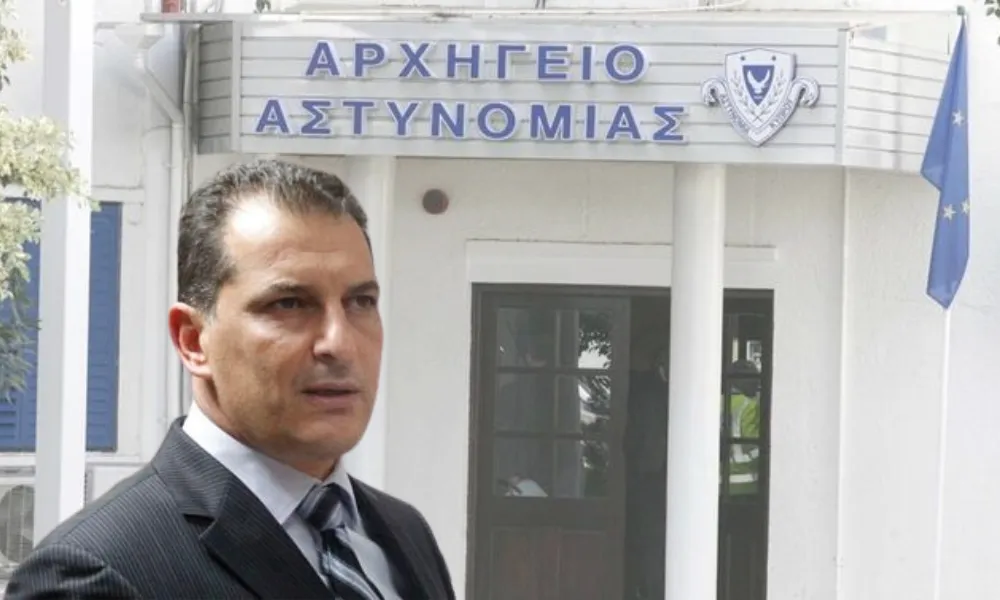 Το λόμπινγκ, ο Λακκοτρύπης και γιατί οι Αρχές πρέπει να τον ξεψαχνίσουν