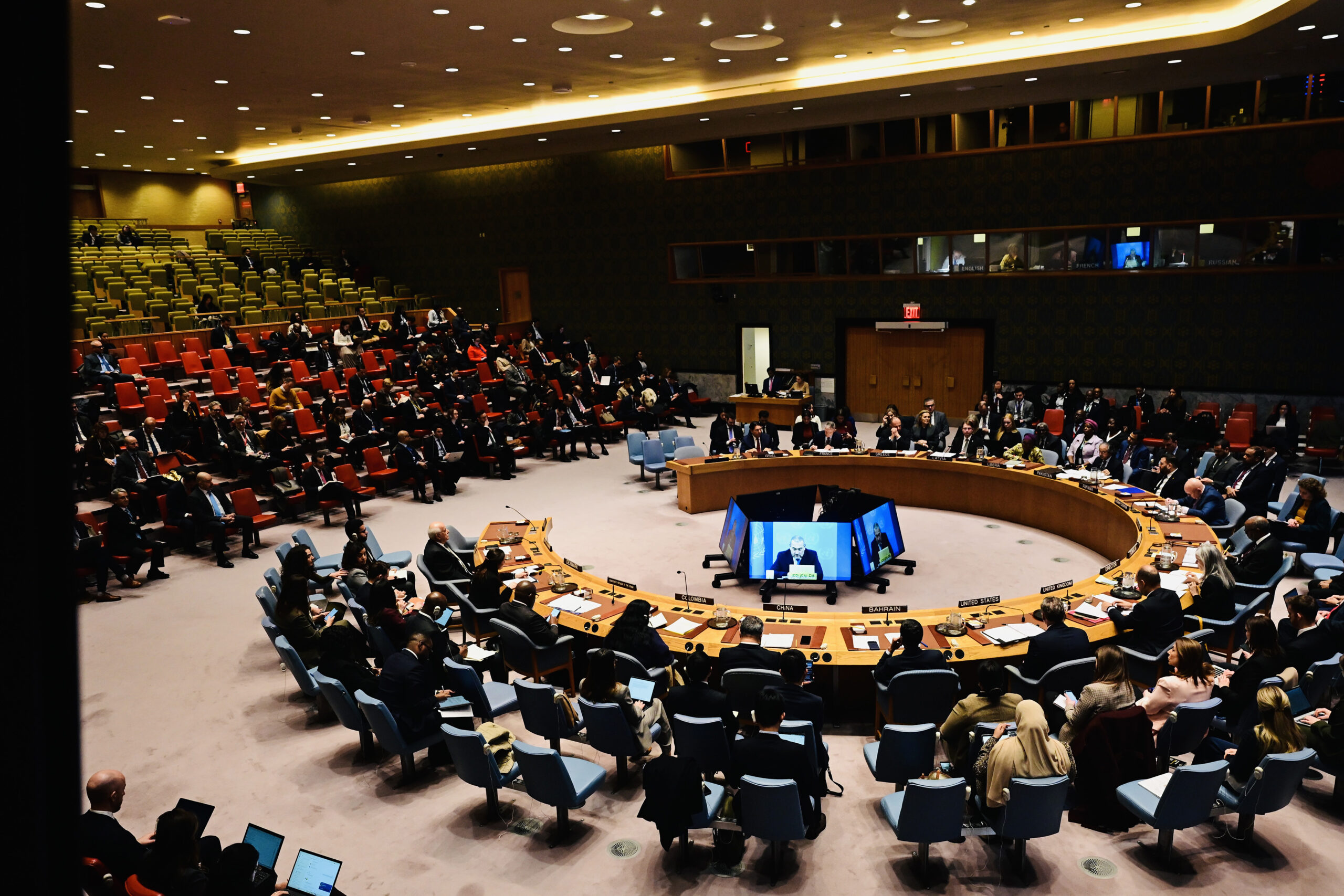 Ισχυρή πλειοψηφία παρά τα παιχνίδια της Άγκυρας στον ΟΗΕ – Το παρασκήνιο του ψηφίσματος για την ΟΥΝΦΙΚΥΠ