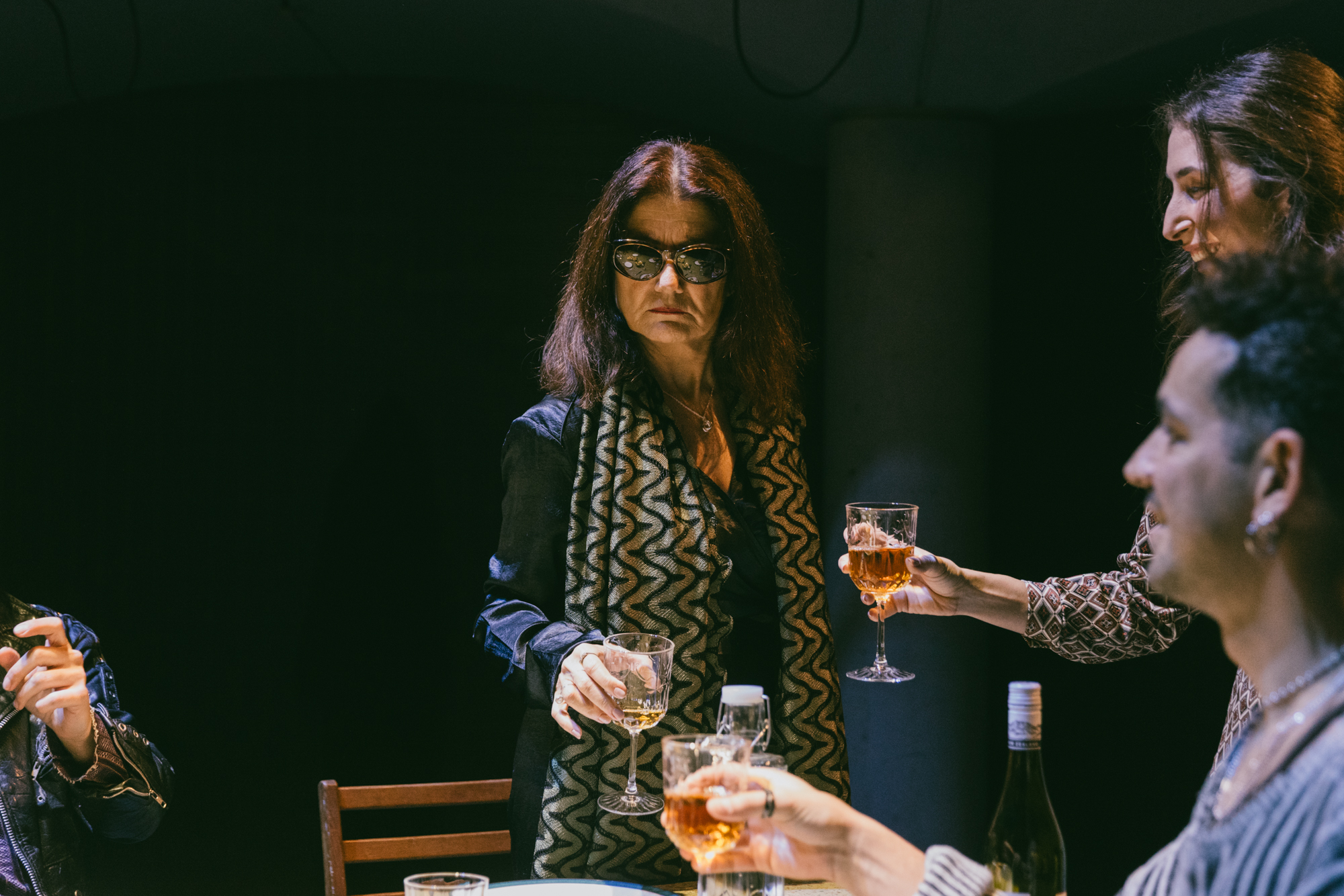 Σ’ εσάς που με ακούτε: Το έργο της Λούλας Αναγνωστάκη ανεβαίνει στον ΘΟΚ