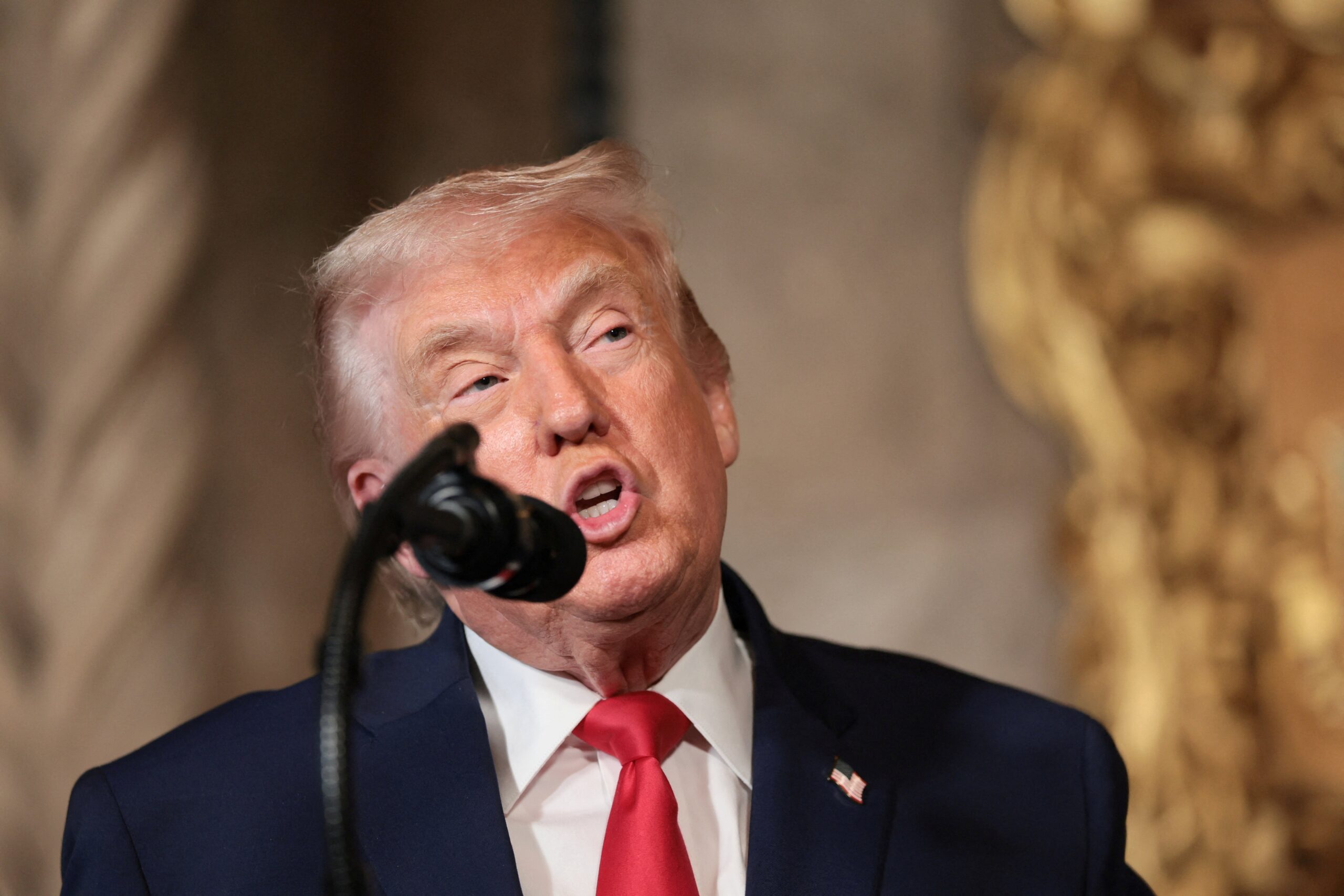 Τραμπ: Το Ιράν «κοιτάζει προς την ελευθερία» – Έτοιμες οι ΗΠΑ να βοηθήσουν