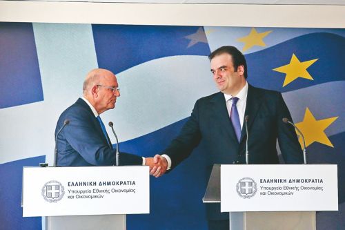 Πάει για την πρεμιέρα Πιερρακάκη ο Κεραυνός