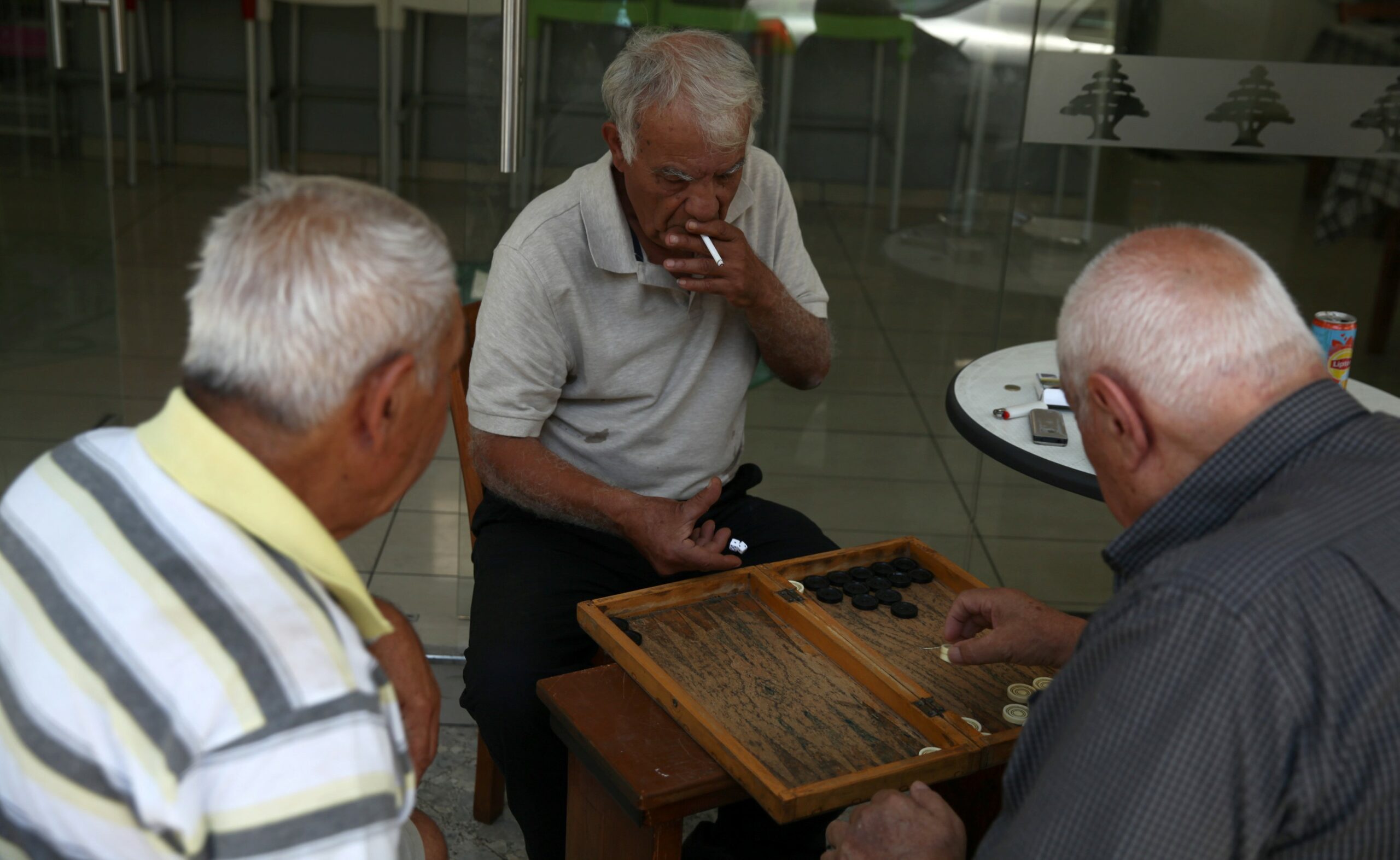 Βρήκαν συνταξιούχους «έχοντες και κατέχοντες»!