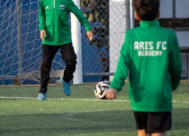Στο κελί πατέρας για επίθεση σε προπονητή του Άρη – Ισχυρίζεται ότι ο 11χρονος γιος του δέχθηκε λεκτική βία
