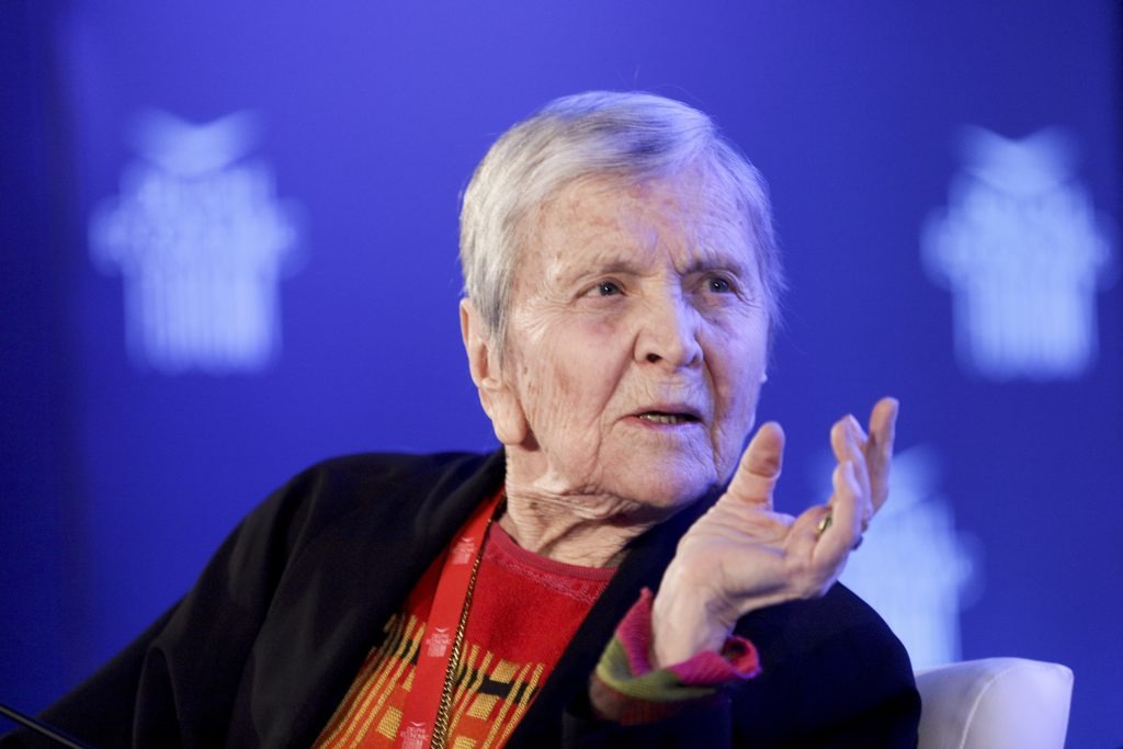 Ένα μνημόσυνο στην Αρβελέρ και στην πολιτική μας κρίση