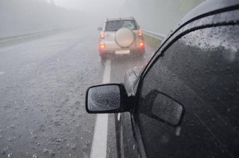 Οδηγοί προσοχή: Έντονη βροχόπτωση και συσσώρευση νερού στον αυτοκινητόδρομο Λεμεσού-Πάφου – Συστάσεις Αστυνομίας