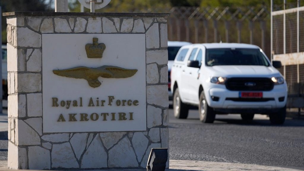 Times: Ενισχύσεις με 6 μαχητικά αεροσκάφη F-35B έστειλε στη βάση του Ακρωτηρίου η Βρετανία – Ποιοι οι φόβοι του Λονδίνου