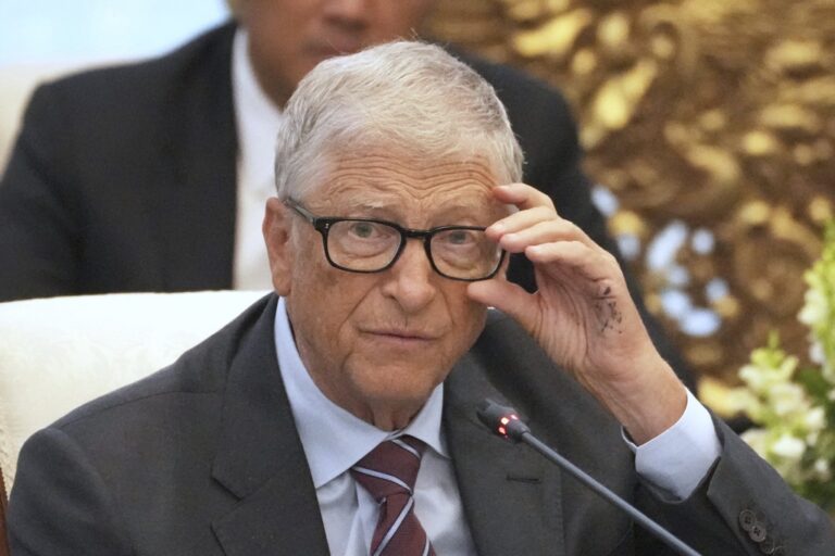 Μπιλ Γκέιτς: Οργισμένη αντίδραση μετά τις αποκαλύψεις Έπσταϊν – Πώς απαντά στους ισχυρισμούς περί σεξουαλικά μεταδιδόμενης ασθένειας από Ρωσίδες