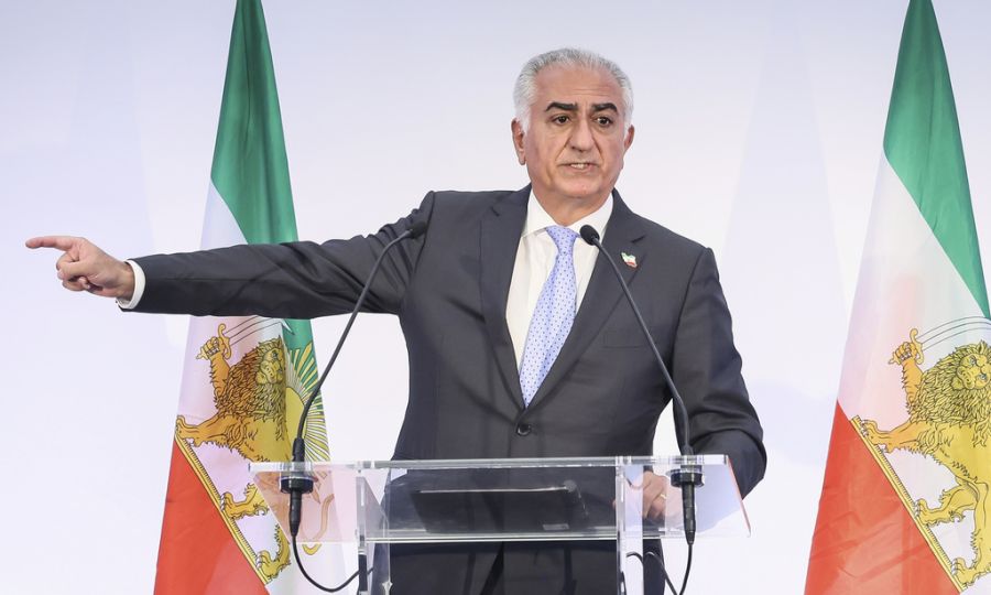 Παχλαβί: Έκκληση στις ΗΠΑ να επέμβουν στρατιωτικά στο Ιράν για «να σωθούν ζωές»