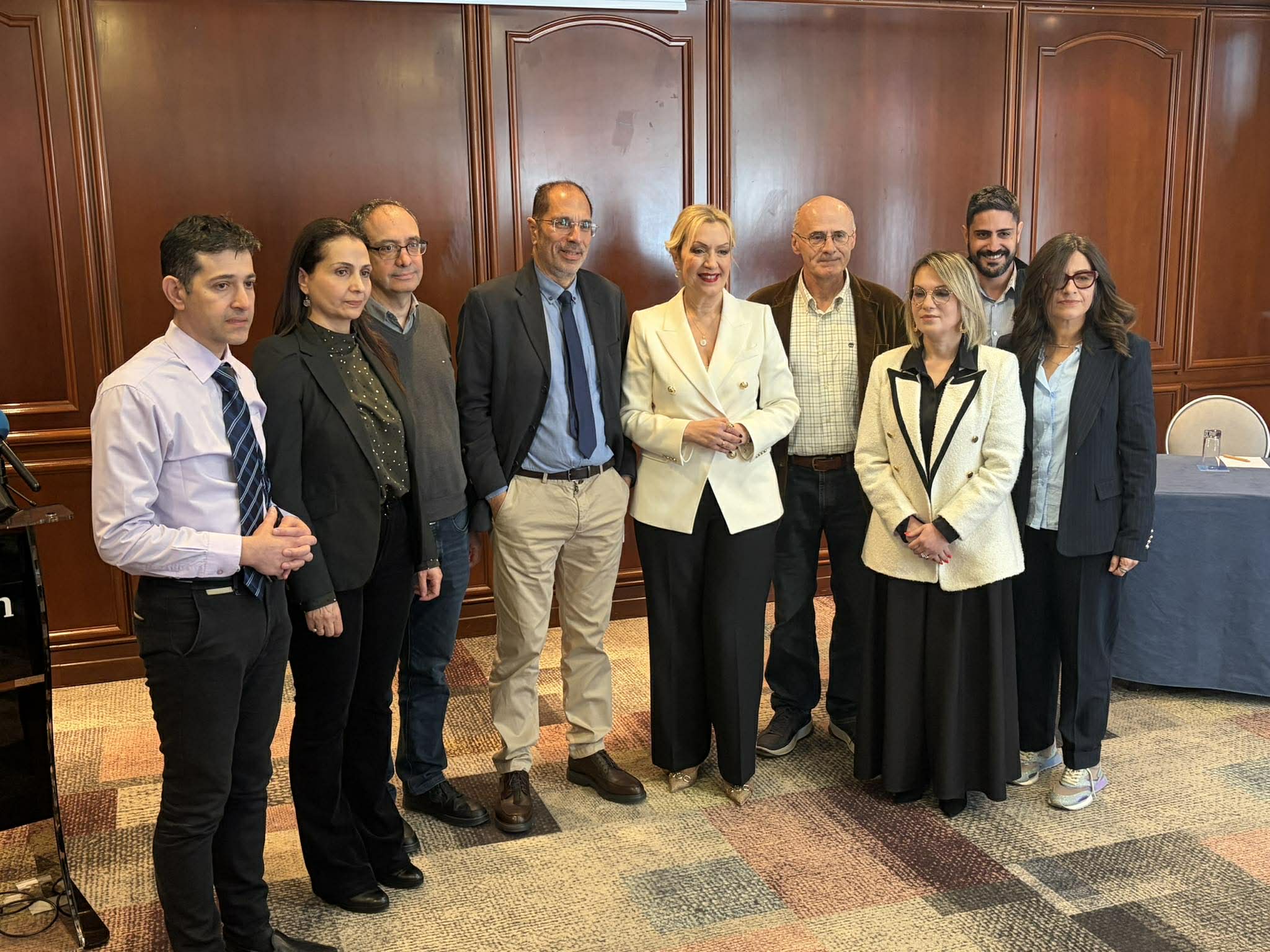 Η Ειρήνη Χαραλαμπίδου ανακοινώνει τη συνεργασία της με το Άλμα πλάι στον Οδυσσέα Μιχαηλίδη (εικόνες)