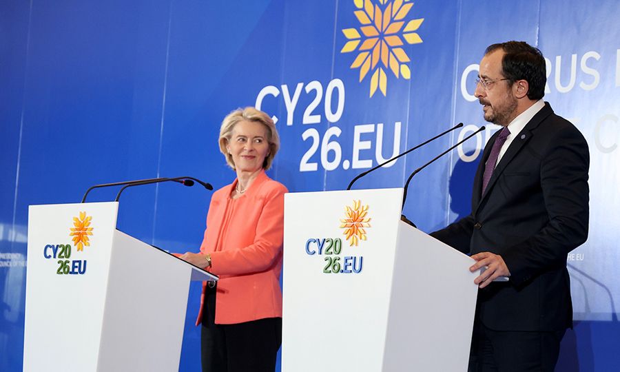 Πρόεδρος: Ευχαρίστησε την Ούρσουλα Φον ντερ Λάιεν για τη στήριξη της Ένωσης στην αντιμετώπιση του αφθώδους πυρετού