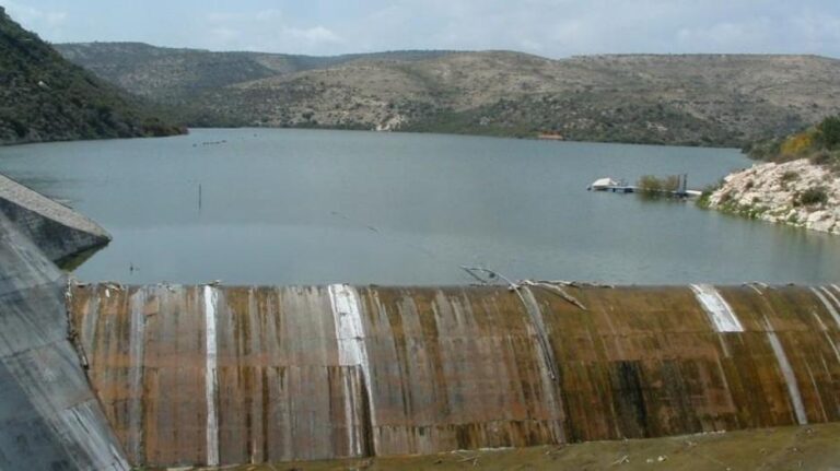 Στο 33,9% η πληρότητα των φραγμάτων – Καλύτερα από πέρσι αλλά όχι επαρκή, λέει λειτουργός ΤΑΥ