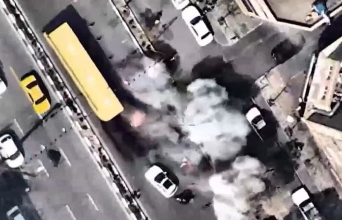 Ισραήλ: Πλήγματα σε μέλη της παραστρατιωτικής δύναμης Basij του Ιράν και τα σημεία ελέγχου της (Βίντεο)
