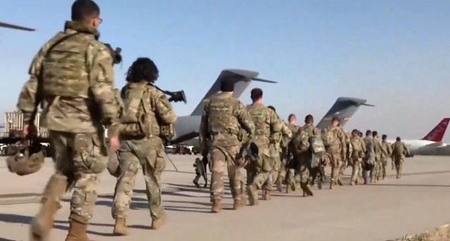 US Deploys Thousands of Paratroopers to Middle East