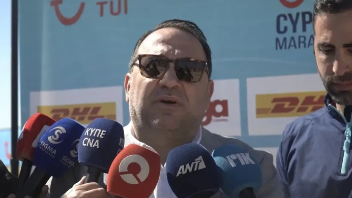 ​Υφυπουργός Τουρισμού: Ασφαλής προορισμός η Κύπρος – 2.500 άνθρωποι ήρθαν από το εξωτερικό για τον TUI Cyprus Marathon