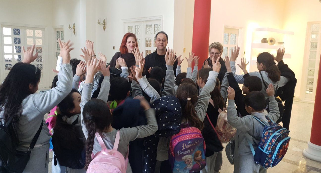 Δημοτικό Μέγαρο Πάφου: Δεκάδες παιδιά άλλαξαν το βαρύ κλίμα των ημερών