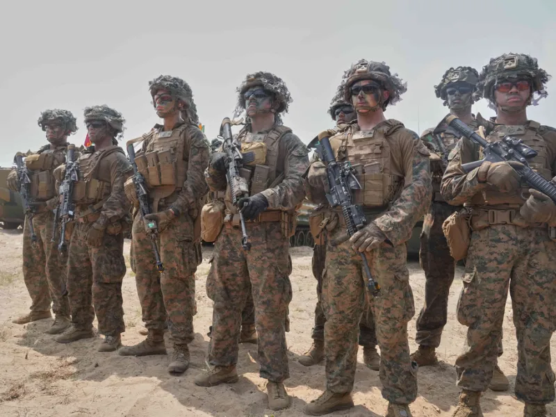 Μέση Ανατολή: Χιλιάδες πεζοναύτες την Παρασκευή που λήγει το τελεσίγραφο Τραμπ για το Ορμούζ