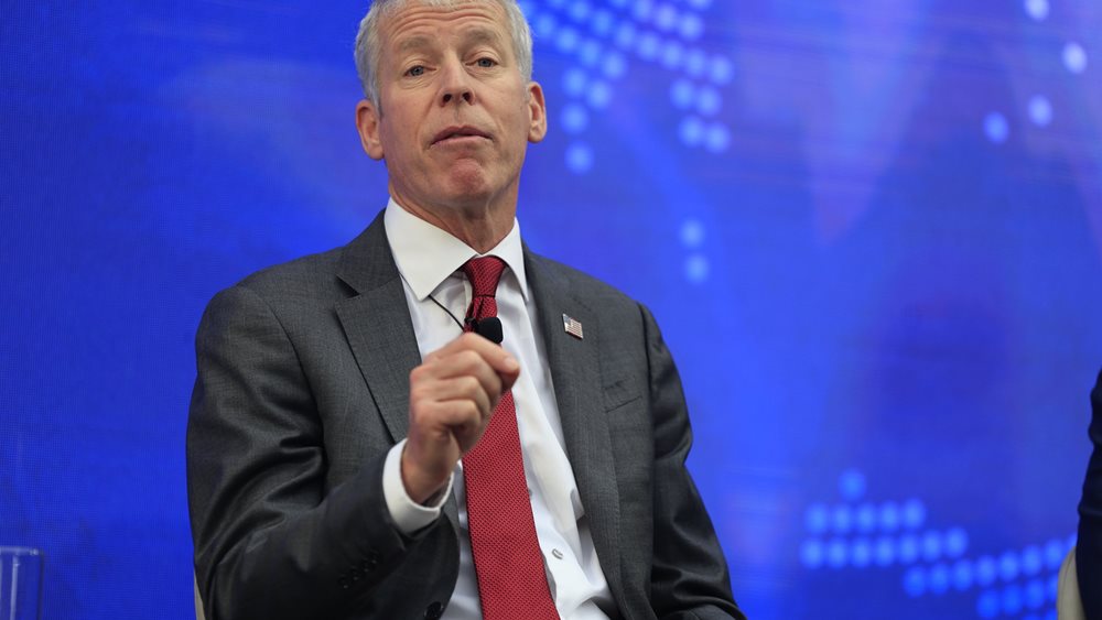 Υπουργός Ενέργειας των ΗΠΑ: Δεν είμαστε έτοιμοι να συνοδεύουμε τάνκερ στο Ορμούζ