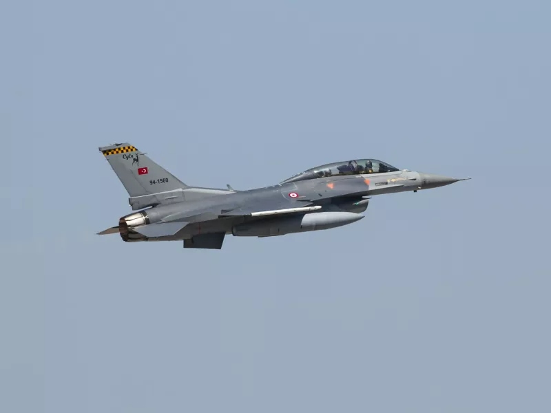 Turkey: F-16s Challenge Greek Airspace – Violated Airspace in Formation