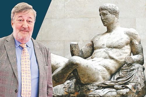 Ξεκινάμε διαπλέοντας στα Στενά του Ορμούζ