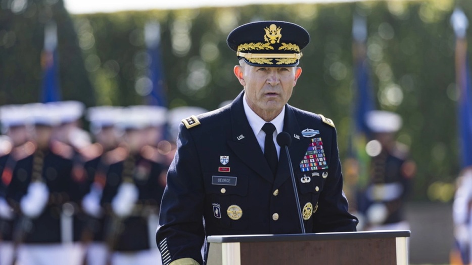 «Σεισμός» στις ένοπλες δυνάμεις των ΗΠΑ: Ο ΥΠΑΜ ζήτησε την παραίτηση του αρχηγού του Γενικού Επιτελείου Στρατού