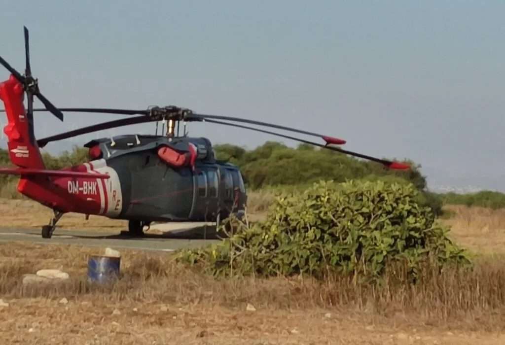 Στην Πάφο και τα 4 πυροσβεστικά ελικόπτερα για το καλοκαίρι