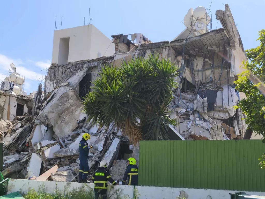 Η κραυγαλέα προειδοποίηση μιας τραγωδίας και ο κίνδυνος να θαφτεί κάτω από τα ερείπια της αδιαφορίας