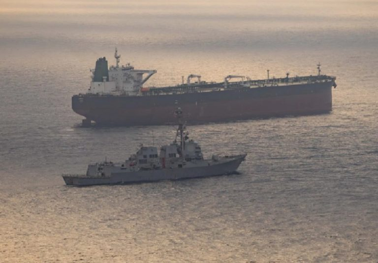 Στα πλάνα των ΗΠΑ ο παρατεταμένος αποκλεισμός του Ιράν – Ανησυχία για πιέσεις στην παγκόσμια οικονομία