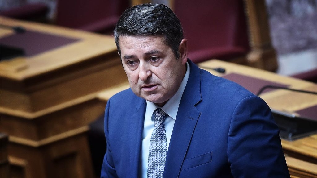 Κινείται νομικά εναντίον του Δρουσιώτη ο Γιώργος Μυλωνάκης – «Κυπριακή προφορά του ανθρώπου που επιχειρεί να με υποδυθεί» λέει ο υφυπουργός παρά τω Πρωθυπουργό της Ελλάδος