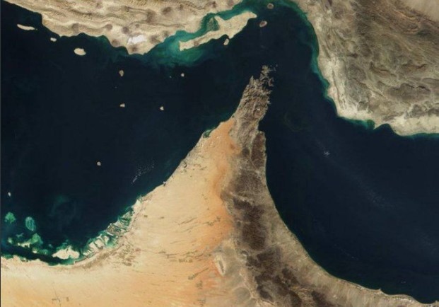 ΗΠΑ και Ιράν συζητούν για κατάπαυση του πυρός – Αντάλλαγμα το άνοιγμα των Στενών του Ορμούζ