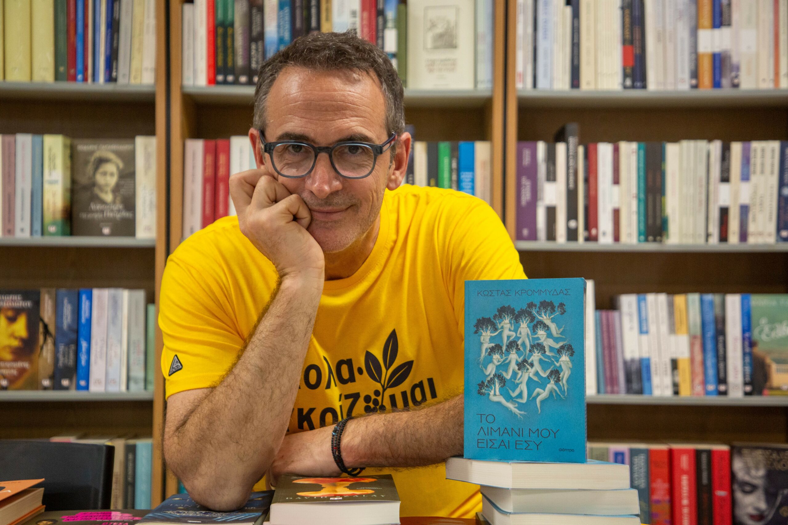 Κώστας Κρομμύδας: Θέλω να μπαίνω σε βάθος στο μυαλό των ηρώων μου