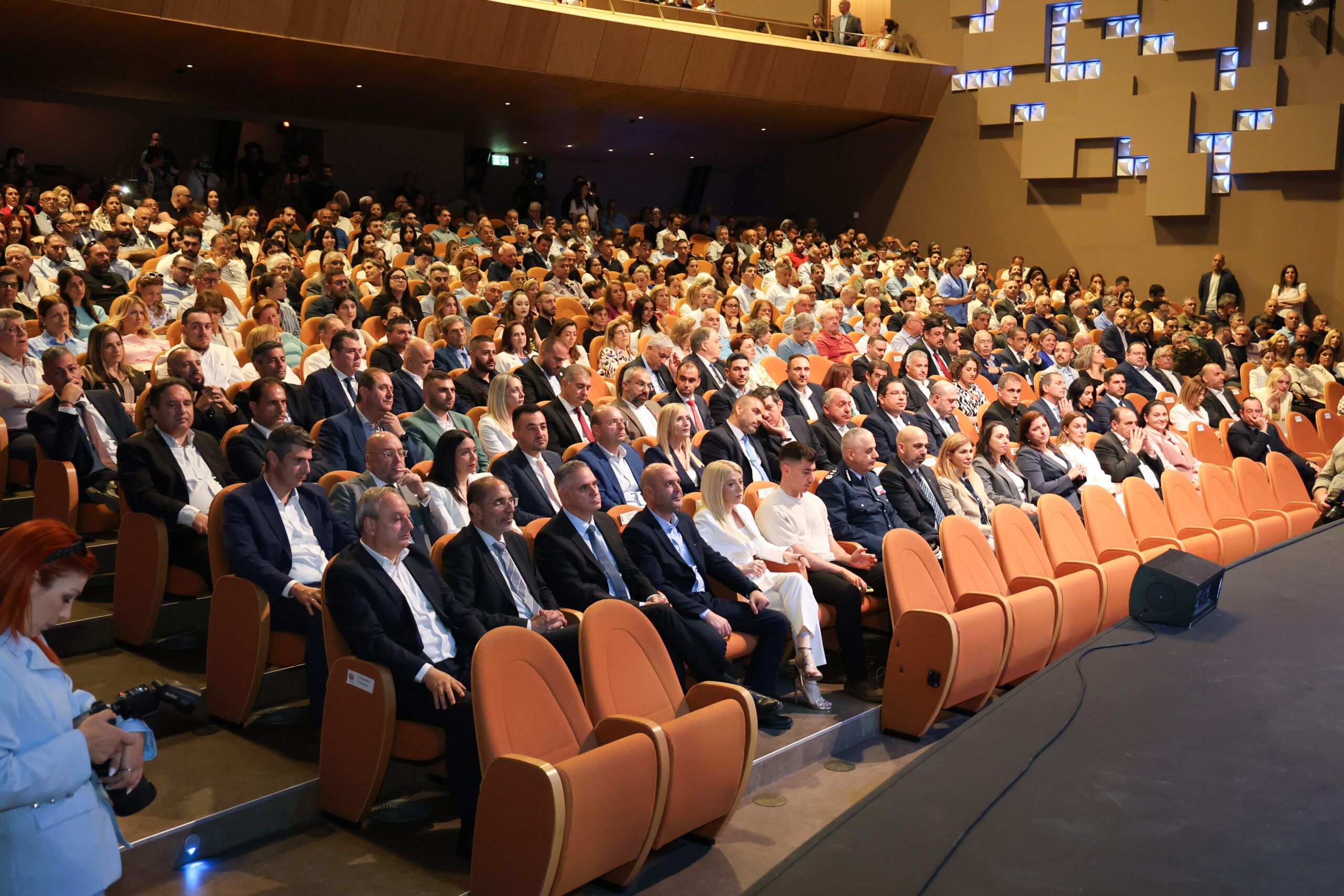 Νικητές, ηττημένοι και χαμένοι στο διάστημα
