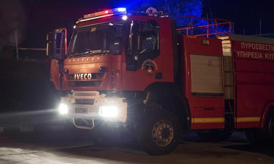 Όχημα κατέληξε σε χωράφι μετά από τροχαίο στον αυτοκινητόδρομο – Διασώθηκε ο οδηγός από την Πυροσβεστική, μεταφέρθηκε στο Νοσοκομείο