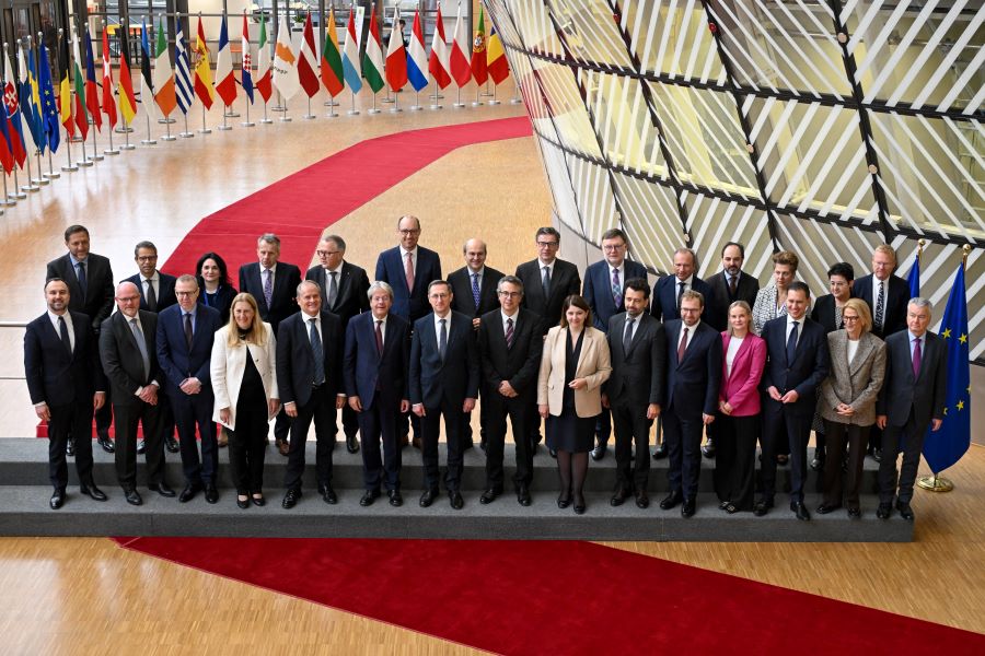 Στο Ecofin η απάτη, οι αγορές και οι γεωπολιτικές πιέσεις