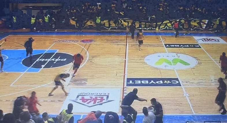 Αυτούς ψάχνει η Αστυνομία για τα έκτροπα στο ΑΕΛ – ΑΠΟΕΛ (εικόνες)
