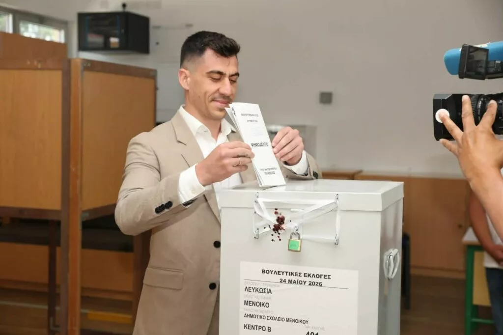 Άμεση Δημοκρατία: Αυτοί κέρδισαν τις 4 βουλευτικές έδρες – Ποιος θα πάρει τη θέση του Φειδία αν παραμείνει στο Ευρωκοινοβούλιο