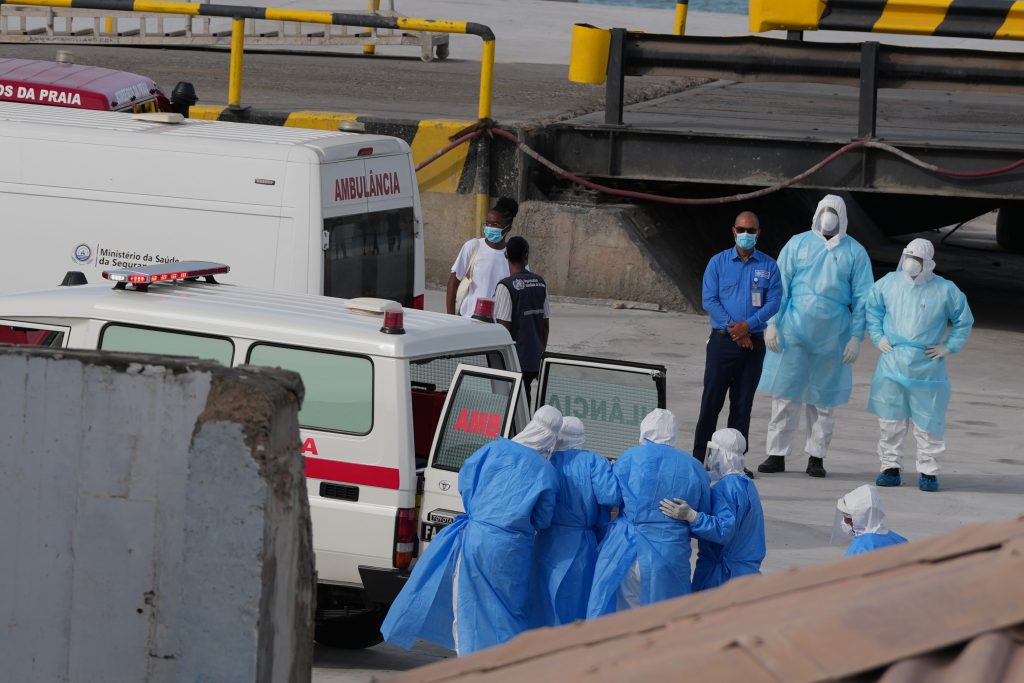 Συναγερμός στη Γαλλία: Με συμπτώματα χανταϊού επιβάτης του κρουαζιερόπλοιου που επαναπατρίστηκε