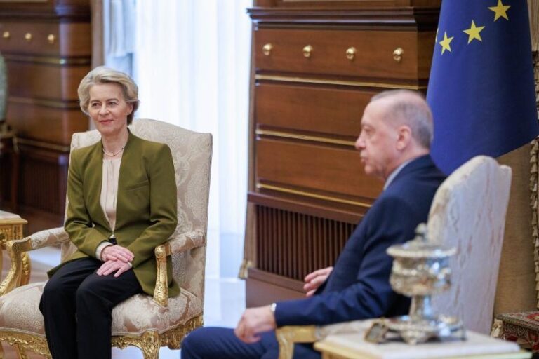 European Commission President meets President Erdogan of Turkey