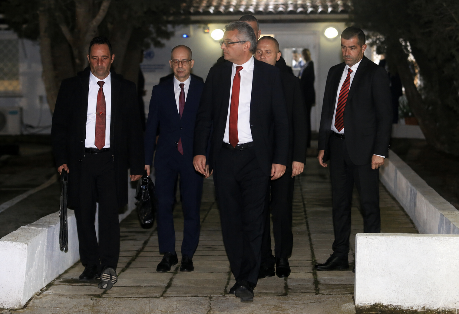 erhurman leaving the talks at night